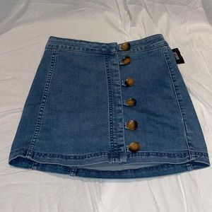 Denim skirt